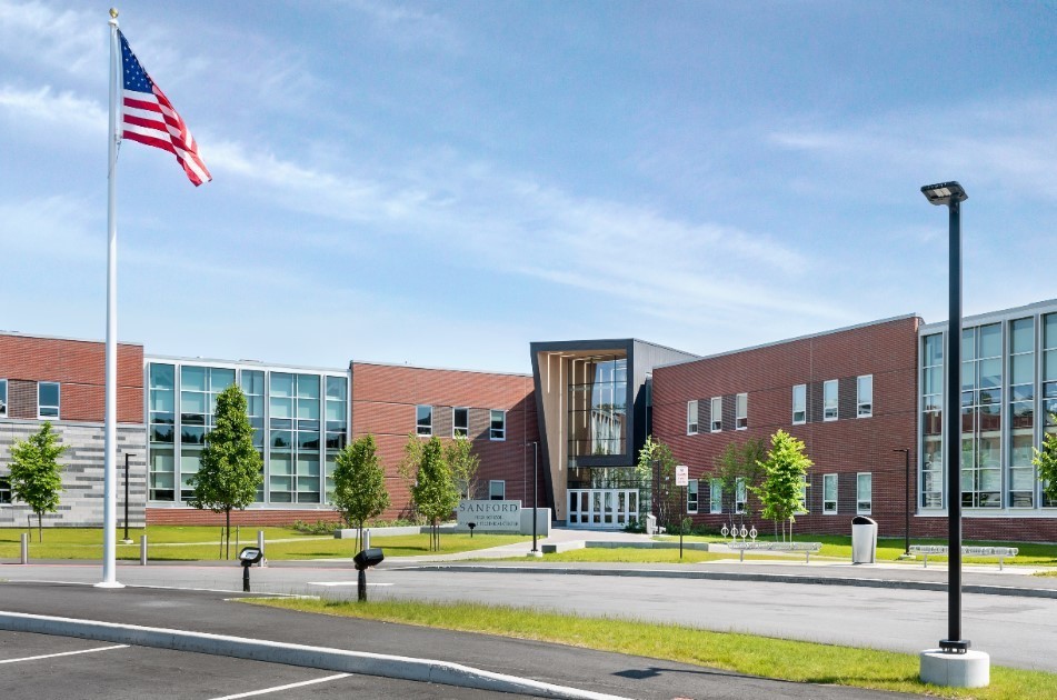 Class of 2021 Scholarship Application is Out!