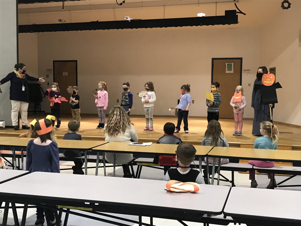 Mrs. Bate’s k class performance