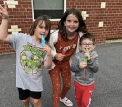 Margaret Chase Smith had their “Popsicles on the Playground” event last week. Seeing the students and families come together for some refreshing treats, laughter, and playtime was a heartwarming sight. Building a strong school community is essential, and events like these help us achieve that goal. Thank the school’s PTA for making "Popsicles on the Playground" a fantastic and memorable occasion.
