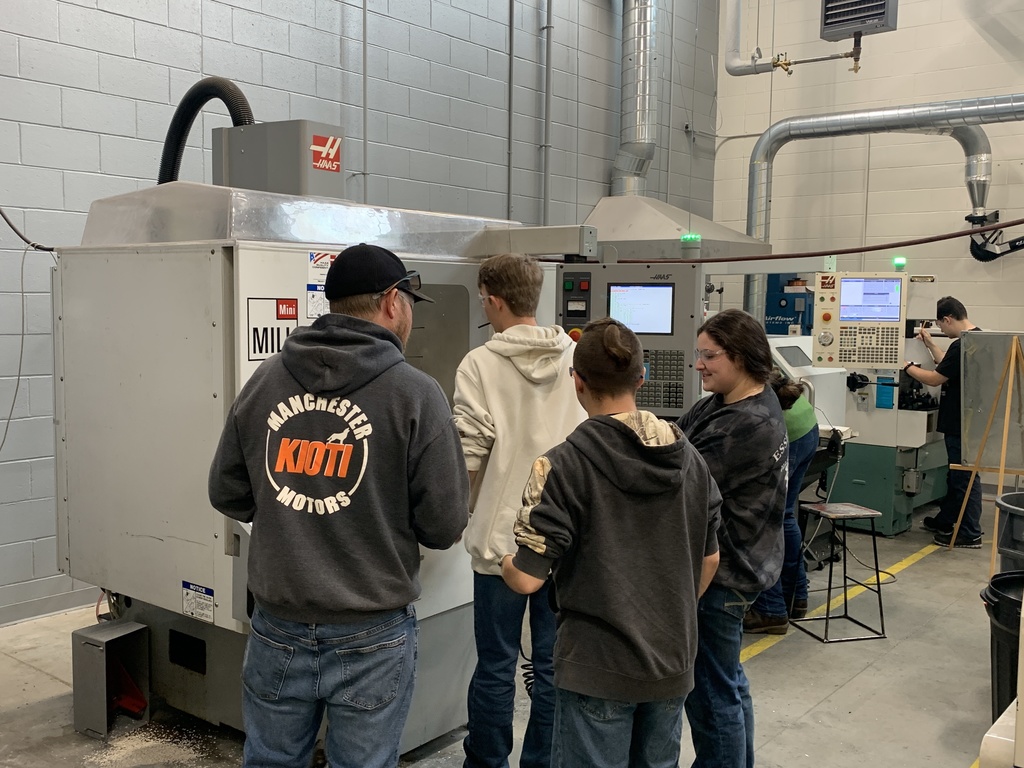 Representatives from Nikel Precision Group in Saco visited SRTC’s Precision Manufacturing Program yesterday. The students learned about the types of careers Nikel offers and also showed the representatives what they’ve been working on to start the school year!